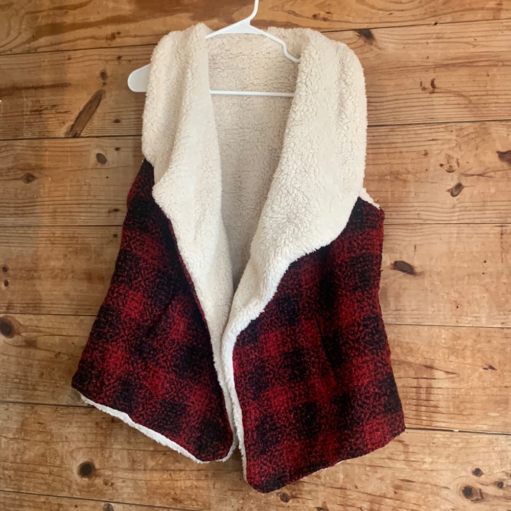 NWOT Odiva Sherpa tweed sweater vest
